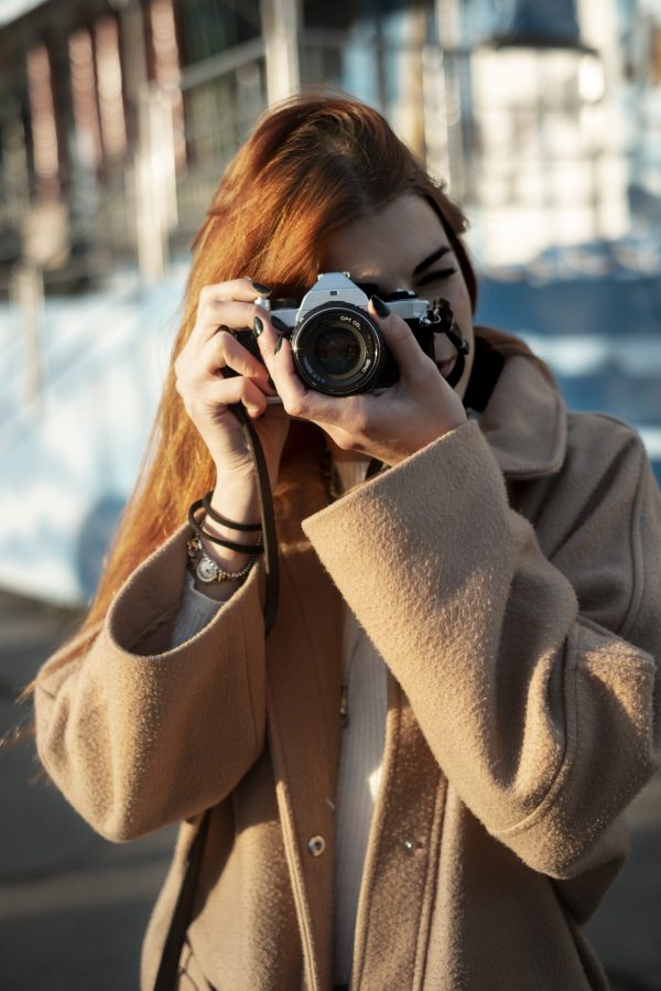 young-woman-taking-photos